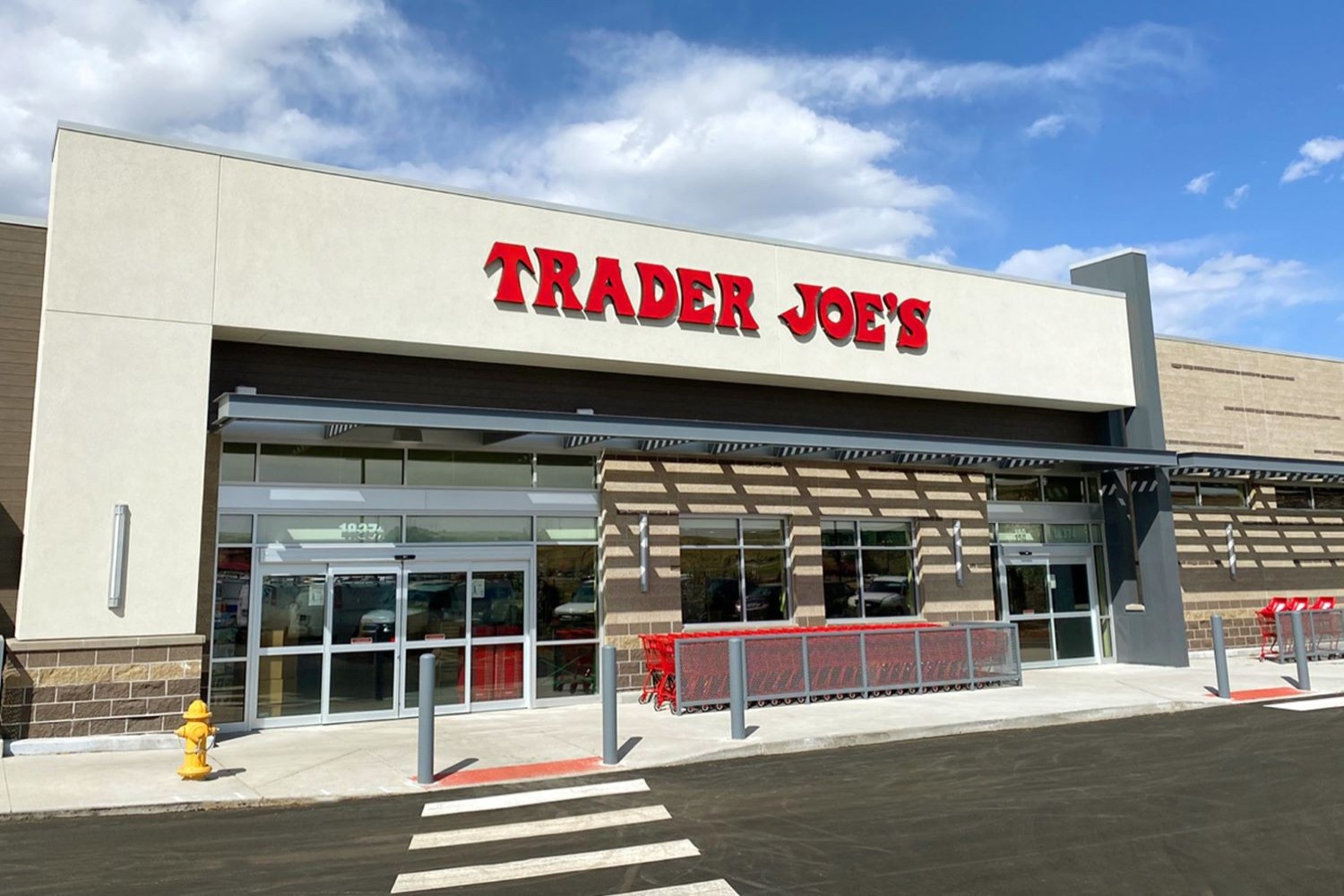 Trader Joes - Facade